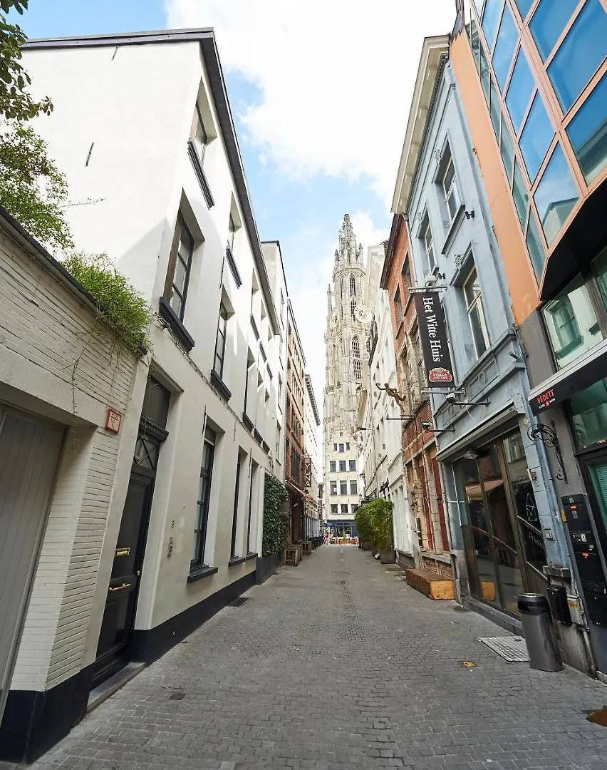 B&B Maryline Antwerp Bed & Breakfast